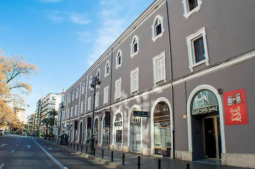 Quart Youth Hostel&Apartments
